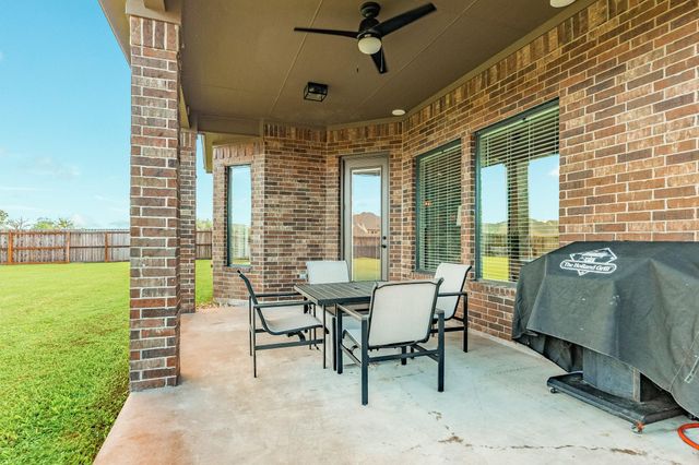 1016 Shady Oaks Drive, Angleton, TX 77515