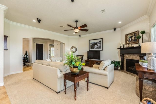 1016 Shady Oaks Drive, Angleton, TX 77515