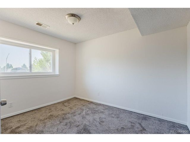 8755 W 95th Ave, Broomfield, CO 80021