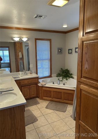 452963 E 953 Road, Vian, OK 74962