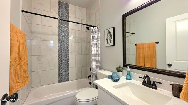 6580 Blackbird Road, Las Cruces, NM 88012