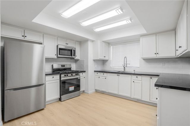 30001 Caddy Ln, Tehachapi, CA 93561