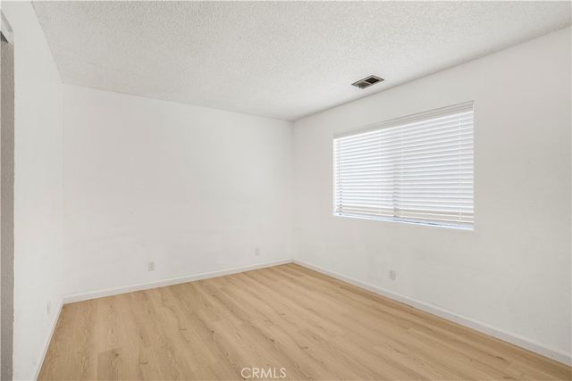30001 Caddy Ln, Tehachapi, CA 93561