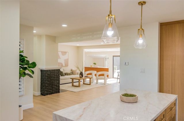 6313 Melvin Ave, Tarzana, CA 91335