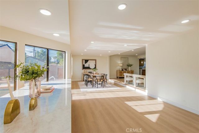 6313 Melvin Ave, Tarzana, CA 91335