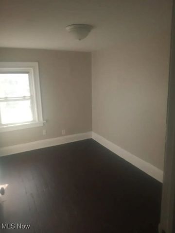 547 Van Everett Avenue, Akron, OH 44306