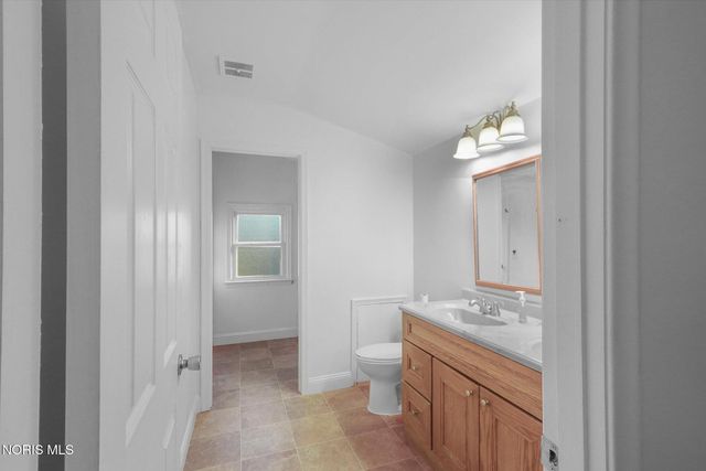 1932 Cherrylawn Drive, Toledo, OH 43614