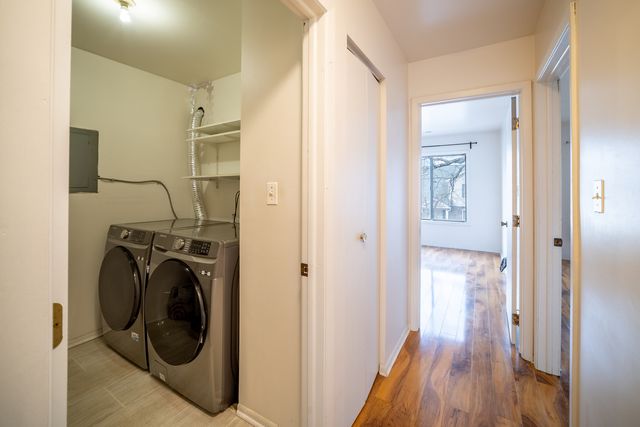 7020 Barrington Court 203, Woodridge, IL 60517