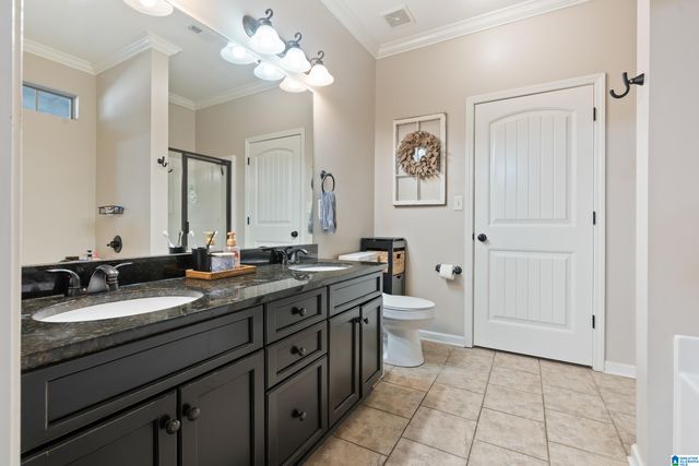 7705 TIMBER LEAF LANE, Bessemer, AL 35022