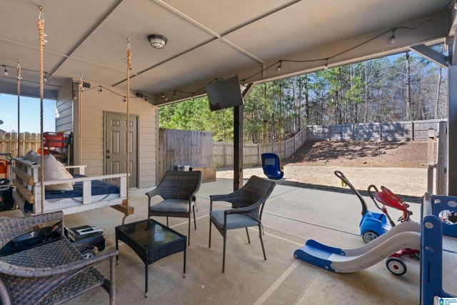 7705 TIMBER LEAF LANE, Bessemer, AL 35022