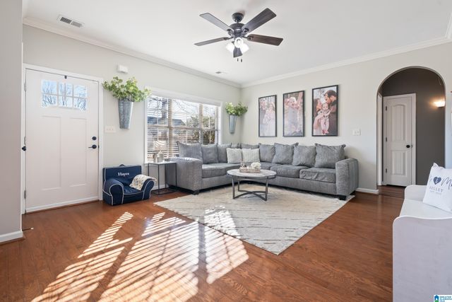 7705 TIMBER LEAF LANE, Bessemer, AL 35022