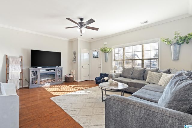 7705 TIMBER LEAF LANE, Bessemer, AL 35022