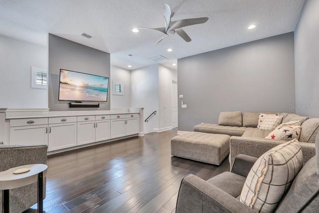 8449 VIA VITTORIA WAY, Orlando, FL 32819