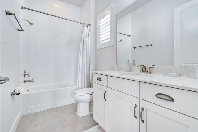 8449 VIA VITTORIA WAY, Orlando, FL 32819