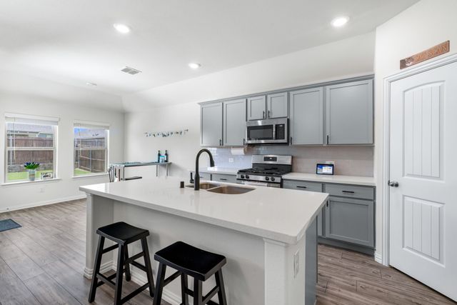 1301 Chapel Hill Drive, Anna, TX 75409