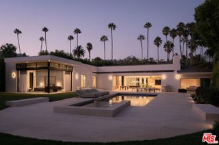 410 Doheny Road, Beverly Hills, CA 90210