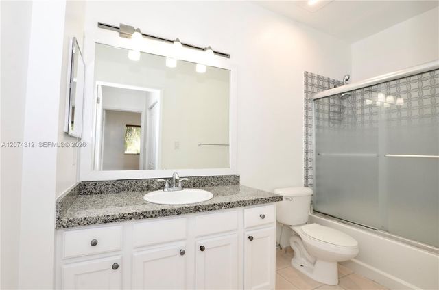 6001 SW 70th Street 137, South Miami, FL 33143