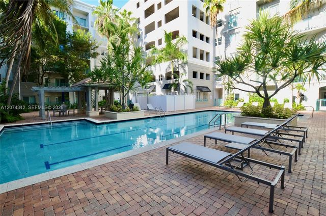 6001 SW 70th Street 137, South Miami, FL 33143
