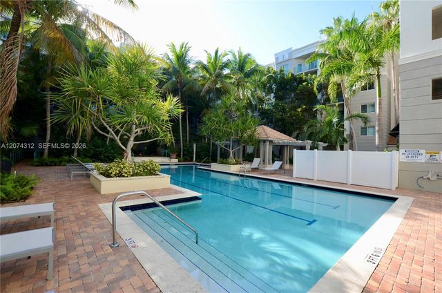 6001 SW 70th Street 137, South Miami, FL 33143