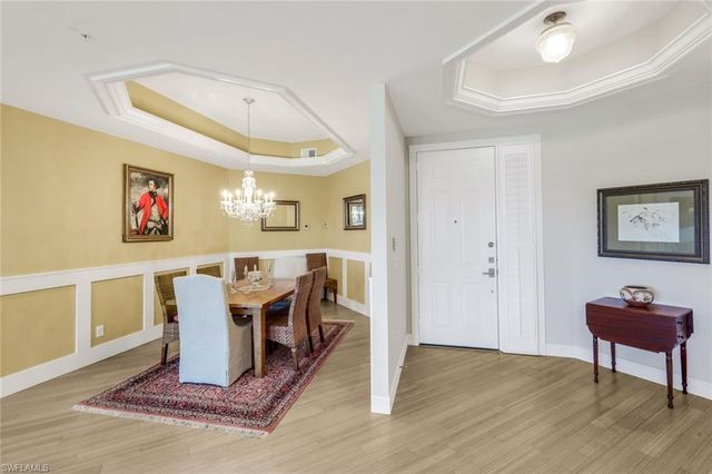 1895 Les Chateaux BLVD 302, Naples, FL 34109