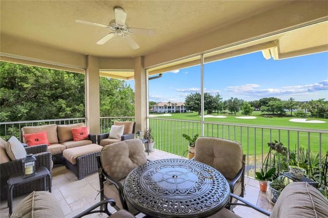 1895 Les Chateaux BLVD 302, Naples, FL 34109