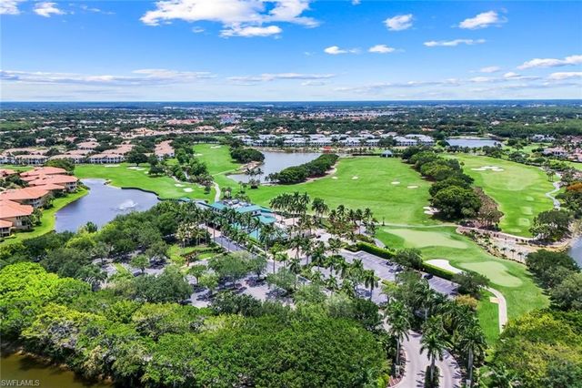 1895 Les Chateaux BLVD 302, Naples, FL 34109