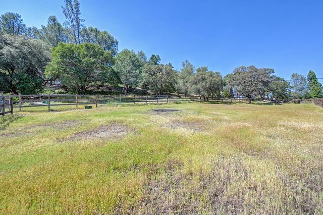 2828 Westville Trl, Cool, CA 95614