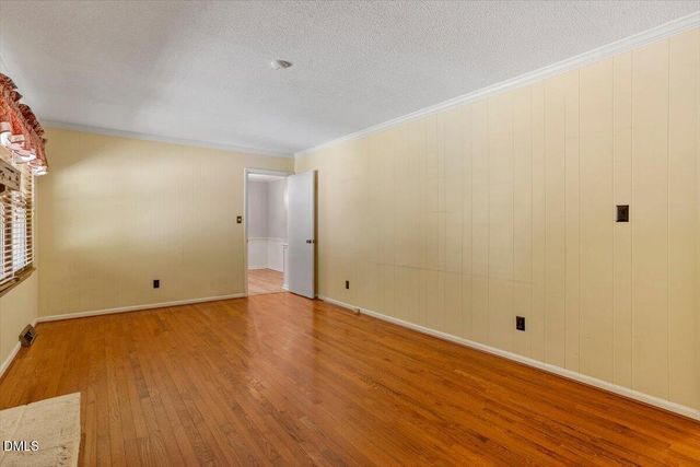 1621 Stonehurst Road, Raleigh, NC 27607