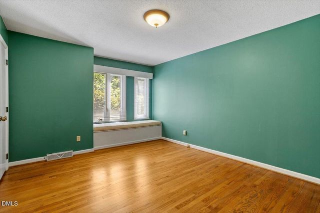 1621 Stonehurst Road, Raleigh, NC 27607