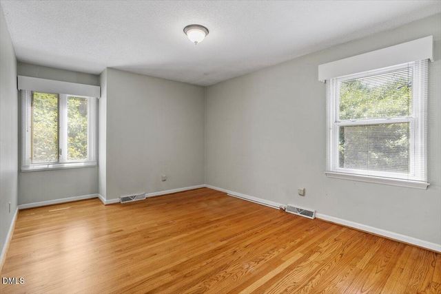 1621 Stonehurst Road, Raleigh, NC 27607