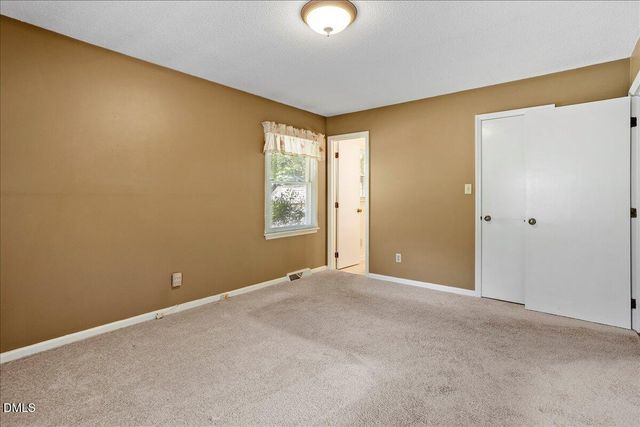 1621 Stonehurst Road, Raleigh, NC 27607