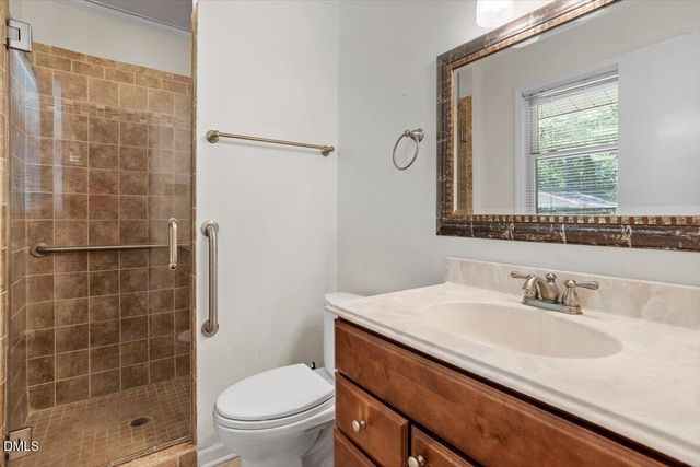 1621 Stonehurst Road, Raleigh, NC 27607