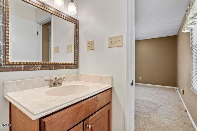 1621 Stonehurst Road, Raleigh, NC 27607