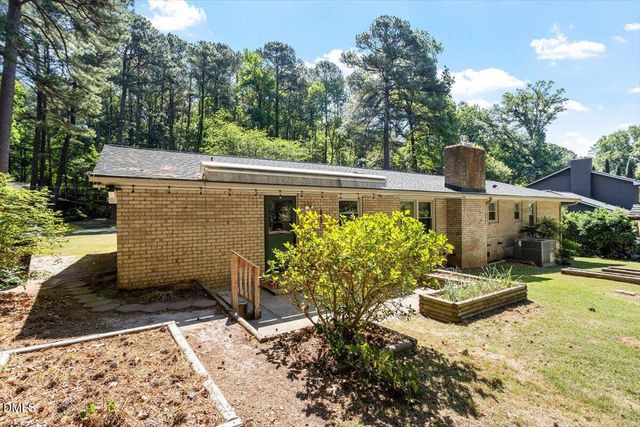 1621 Stonehurst Road, Raleigh, NC 27607
