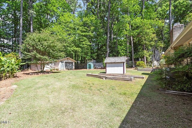 1621 Stonehurst Road, Raleigh, NC 27607