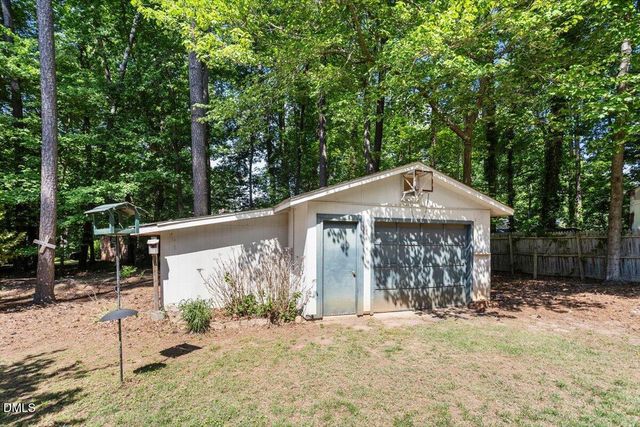 1621 Stonehurst Road, Raleigh, NC 27607