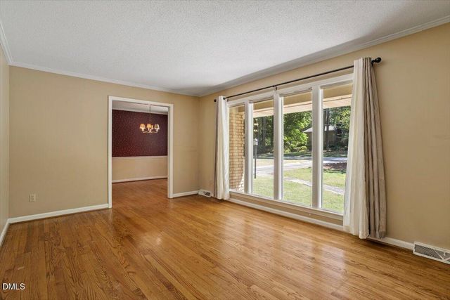 1621 Stonehurst Road, Raleigh, NC 27607
