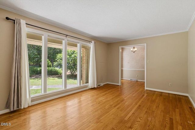1621 Stonehurst Road, Raleigh, NC 27607