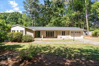 1621 Stonehurst Road, Raleigh, NC 27607