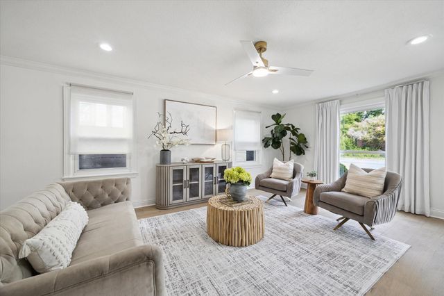 4148 Bissonnet Street, West University Place, TX 77005