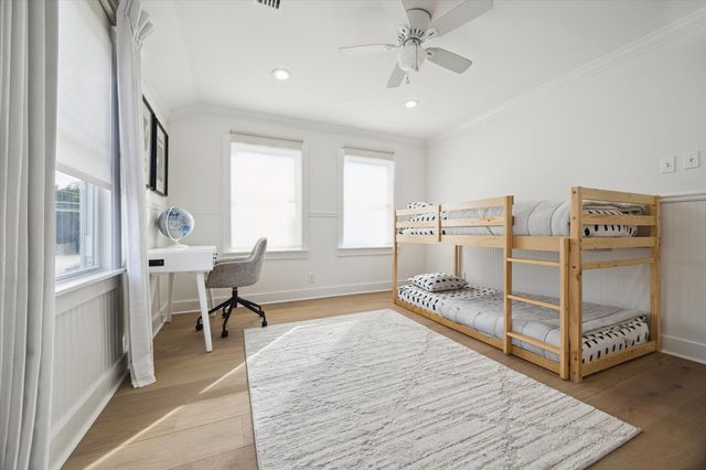 4148 Bissonnet Street, West University Place, TX 77005