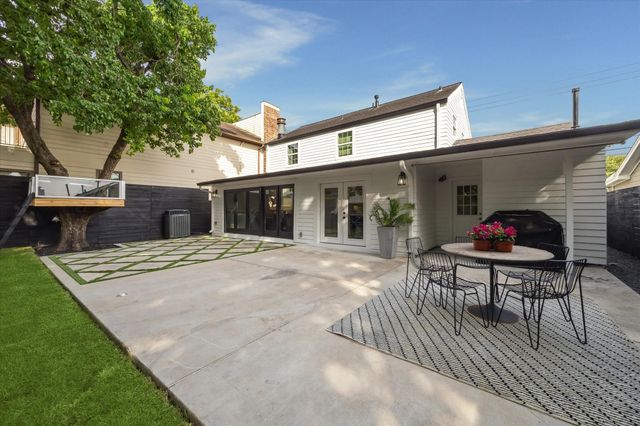 4148 Bissonnet Street, West University Place, TX 77005