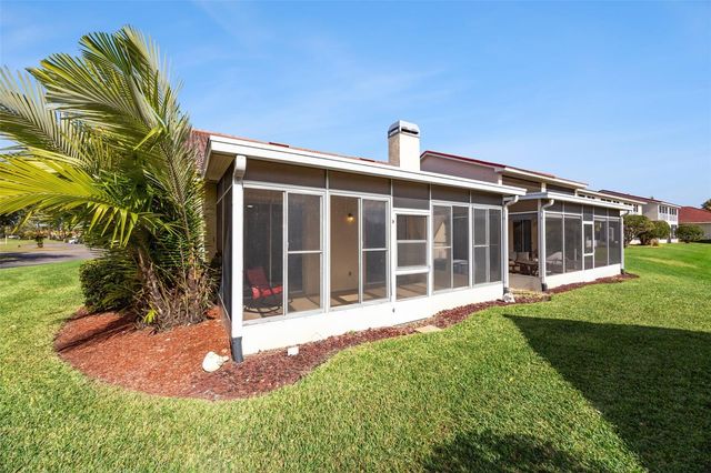 2202 GARDEN LAKE DRIVE, Winter Haven, FL 33884