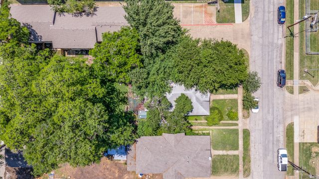520 W 9th Street, Dallas, TX 75208