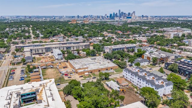520 W 9th Street, Dallas, TX 75208