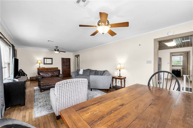 305 S Dixieland Road, Rogers, AR 72758