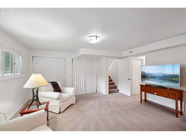 790 BRIERCLIFF Ln, Lake Oswego, OR 97034