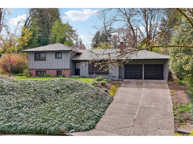 790 BRIERCLIFF Ln, Lake Oswego, OR 97034