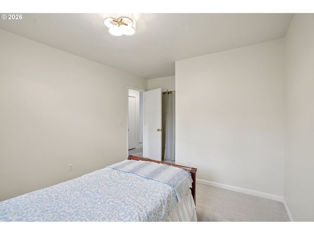 790 BRIERCLIFF Ln, Lake Oswego, OR 97034