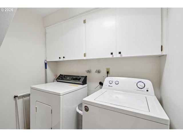 790 BRIERCLIFF Ln, Lake Oswego, OR 97034